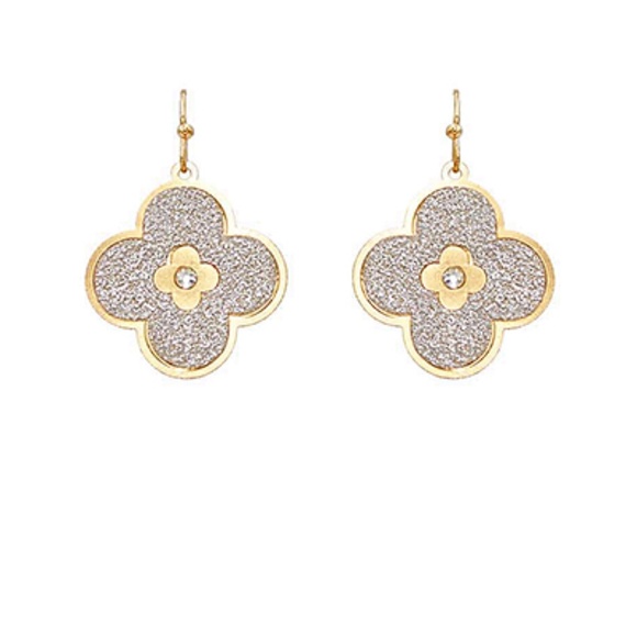 Flower Glitter Earring - Picture 1 of 1